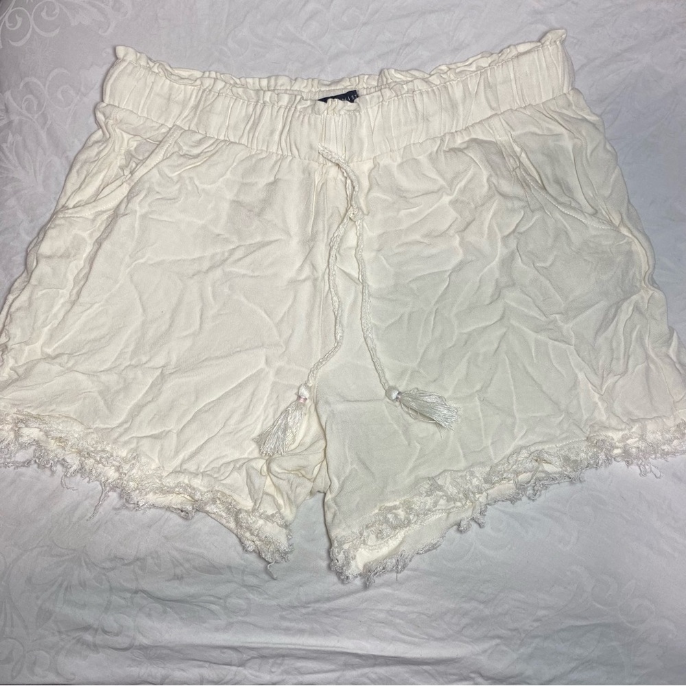 Signature Studio Lightweight Summer Shorts Cutoff Frayed Hem White Beachy Swim